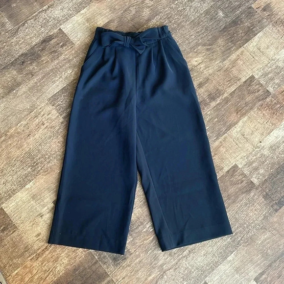 Lululemon Noir Pant Black Dress Pants Elastic waist and tie - Picture 4 of 8